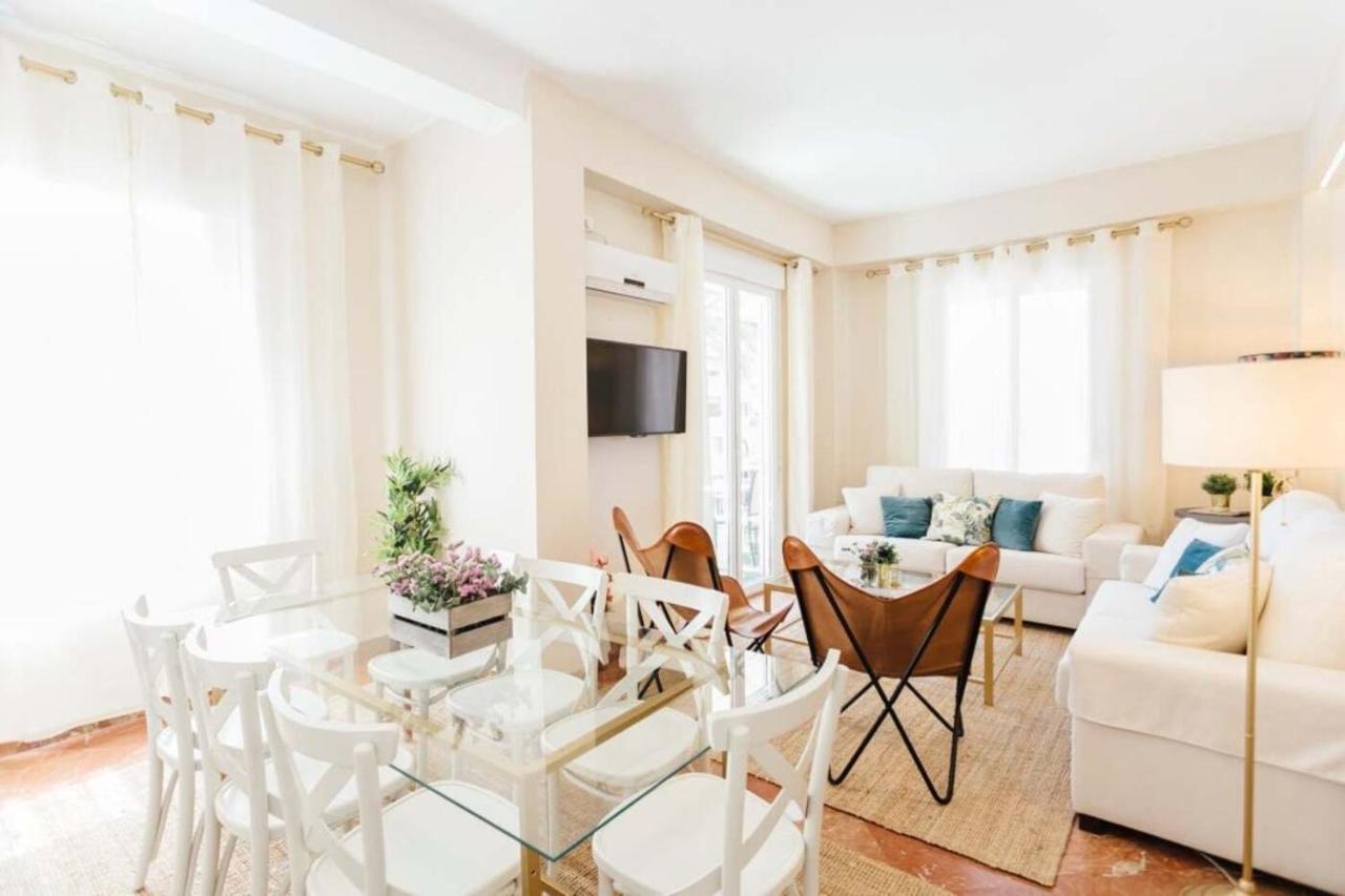Stylish And Wide- 3Bdr 3Bth- Los Remedios Sevilha Exterior foto