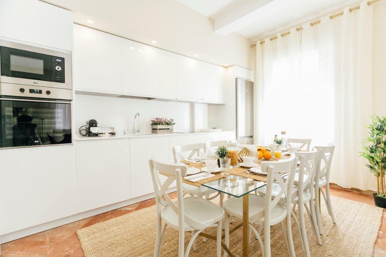 Stylish And Wide- 3Bdr 3Bth- Los Remedios Sevilha Exterior foto